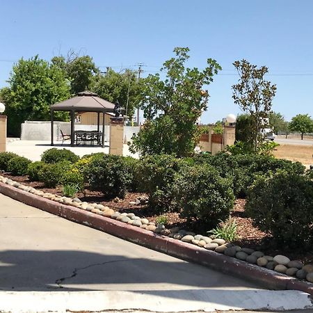 Town & Country Motel Livingston Экстерьер фото