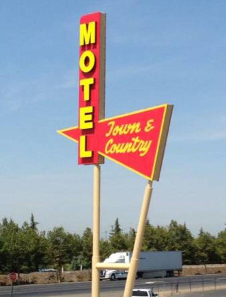 Town & Country Motel Livingston Экстерьер фото