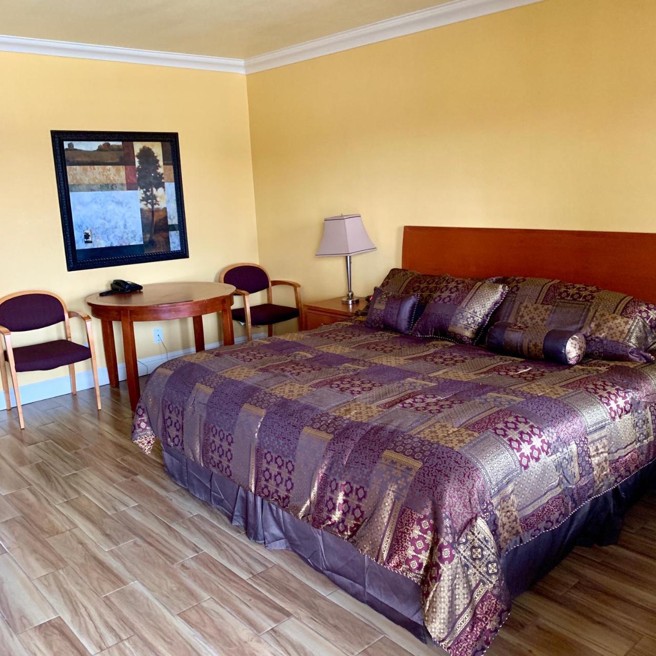 Town & Country Motel Livingston Экстерьер фото